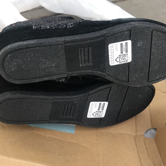 Brand New size 3 Toms boots - Picture 2 of 4